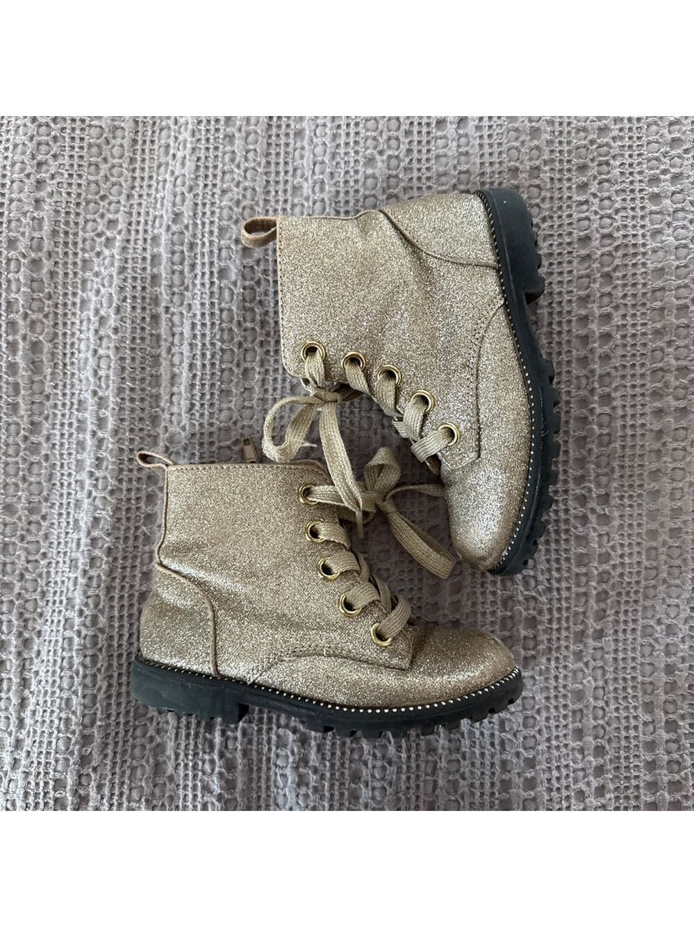 Girls Cynthia Rowley Gold Glitter Combat Boots Size 9 (Toddler Girl)